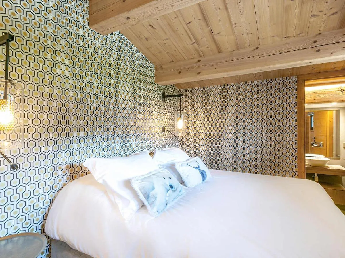 Chalet 4**** La Clusaz: Sur Les Pistes, 10 Pers, Terrasse, Garage, Wifi, Linge Inclus - Fr-1-437-80