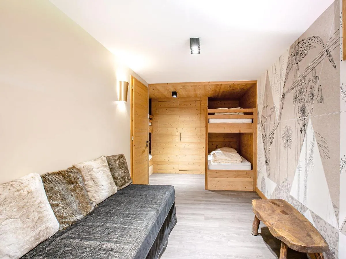 Chalet 4**** La Clusaz: Sur Les Pistes, 10 Pers, Terrasse, Garage, Wifi, Linge Inclus - Fr-1-437-80